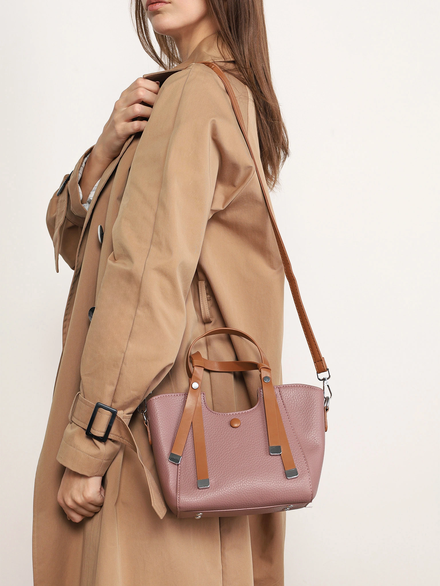 Сумка-тоут маленькая с декоративными ремешками в ассортименте